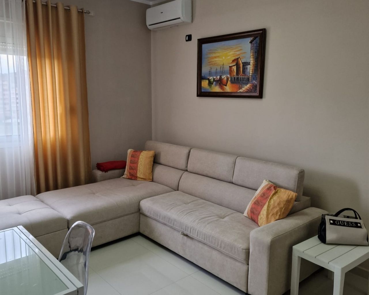 Appartamento Con Una Camera Da Letto In Affitto A Lungo Termine A Valona, ​​Albania